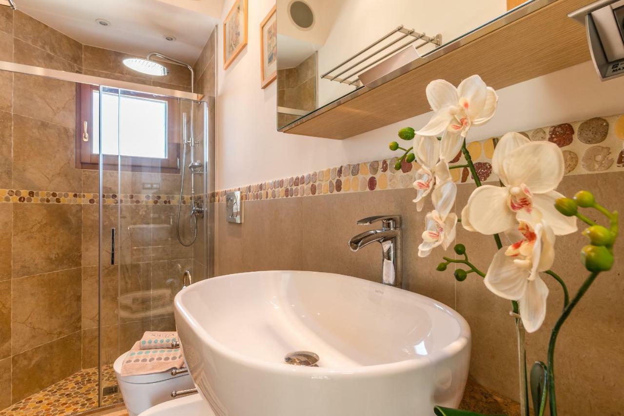 Apartment Sunny Nest Canal View In Chic Movida Venice